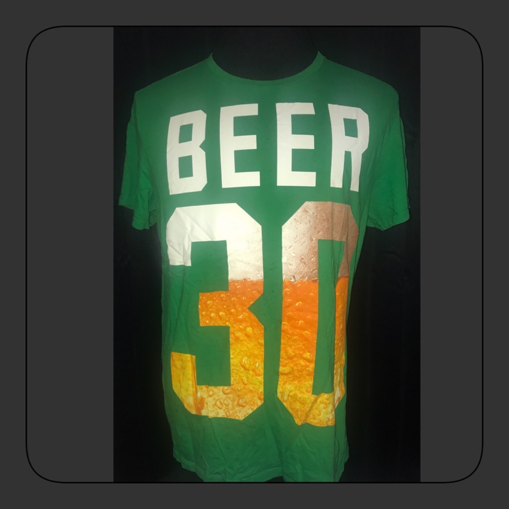 MENS "BEER 30" GREEN GRAPHIC T SHIRT SIZE MEDIUM